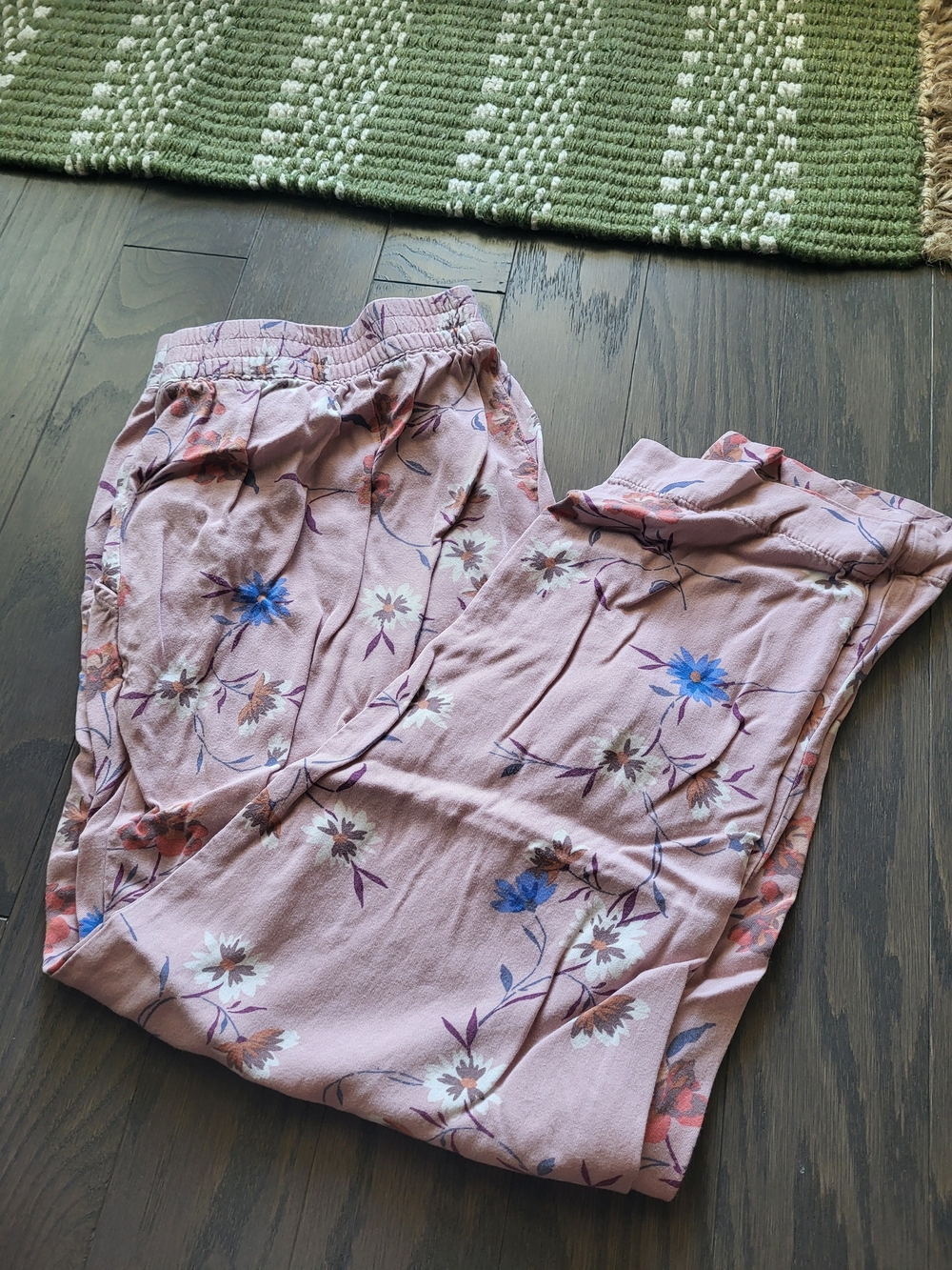 Jessica Simpson Pink Floral Jogger Pants